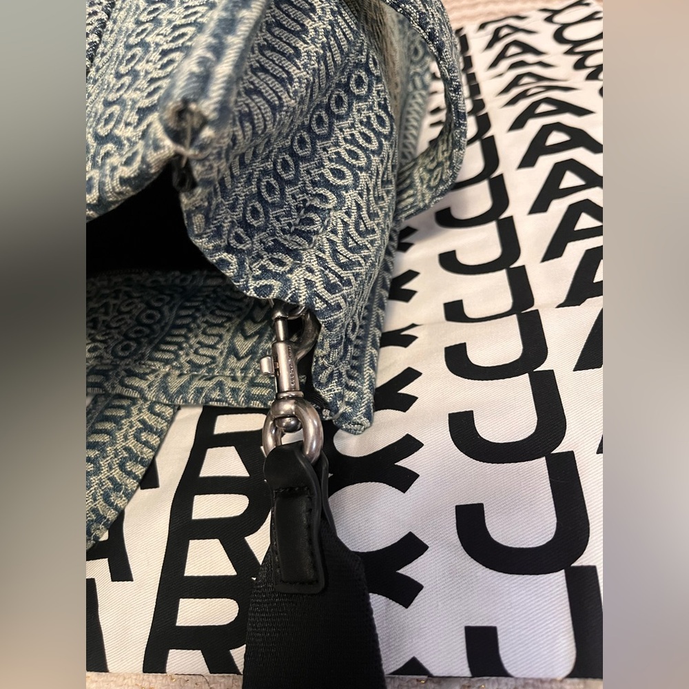 Marc Jacobs The Sun faded Medium tote denim bag - Picture 7 of 13